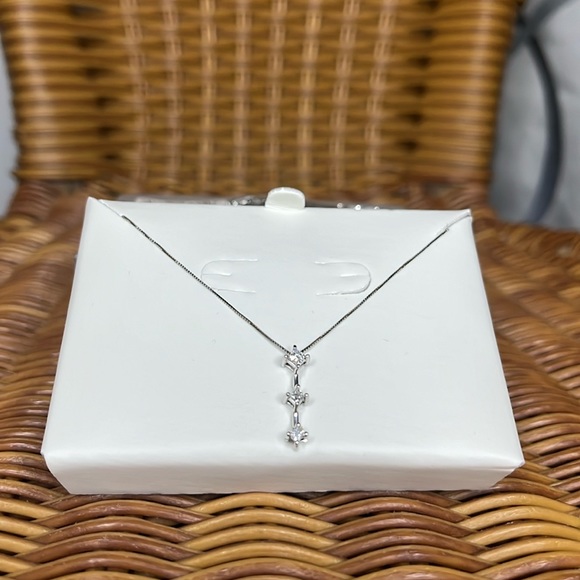 1/4 CTW 3 Stone Diamond 10K White Gold Necklace Pedant Made In USA NWT